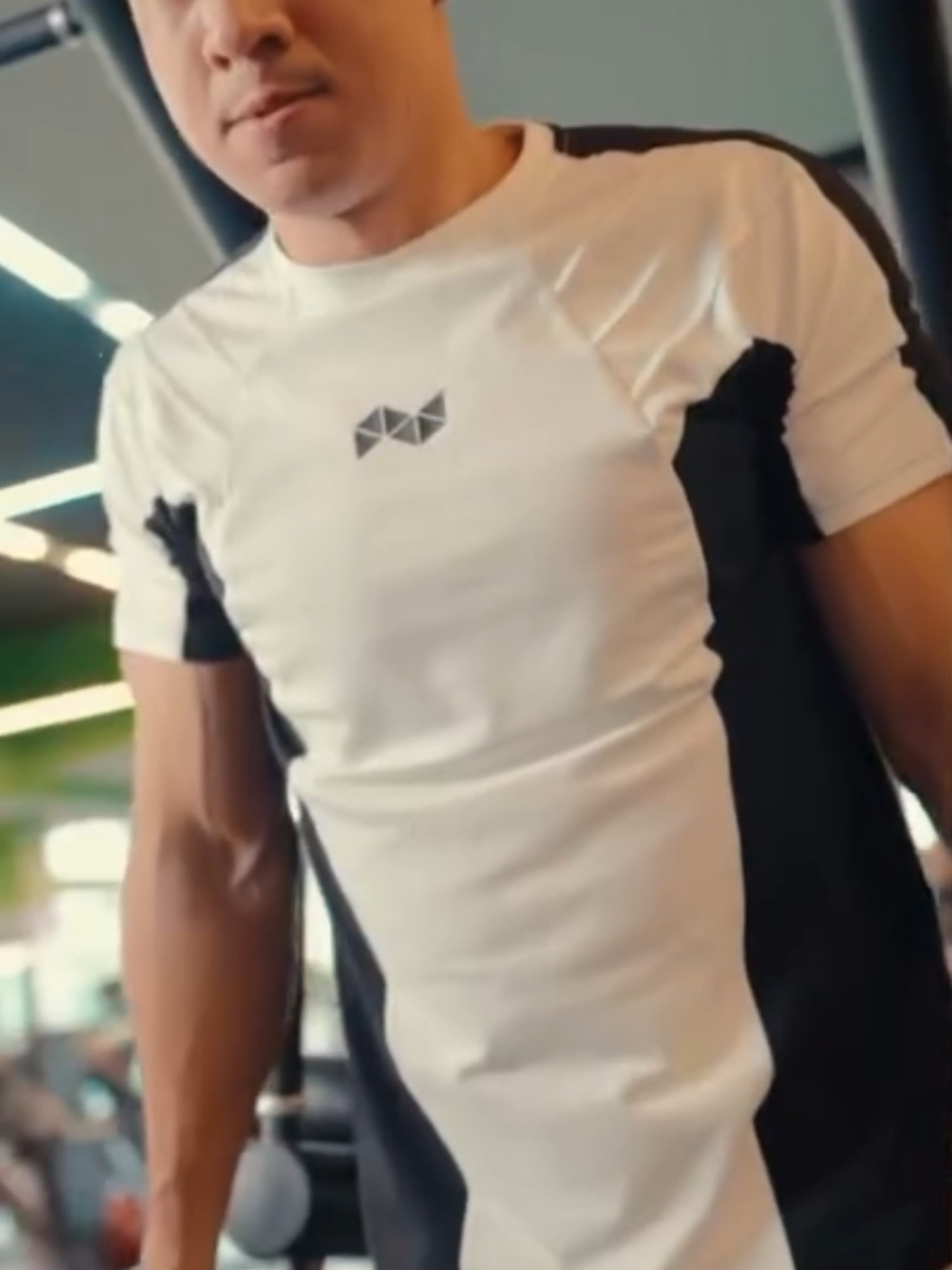 cocok untuk santai dan olahraga #koas #koasolahraga #kaosgym #kaosfitnes #pria 