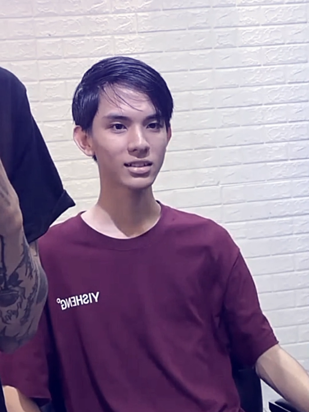 Langsung keluar auranya🥶#cukurrambut #fyp #model #haircut #foryou 