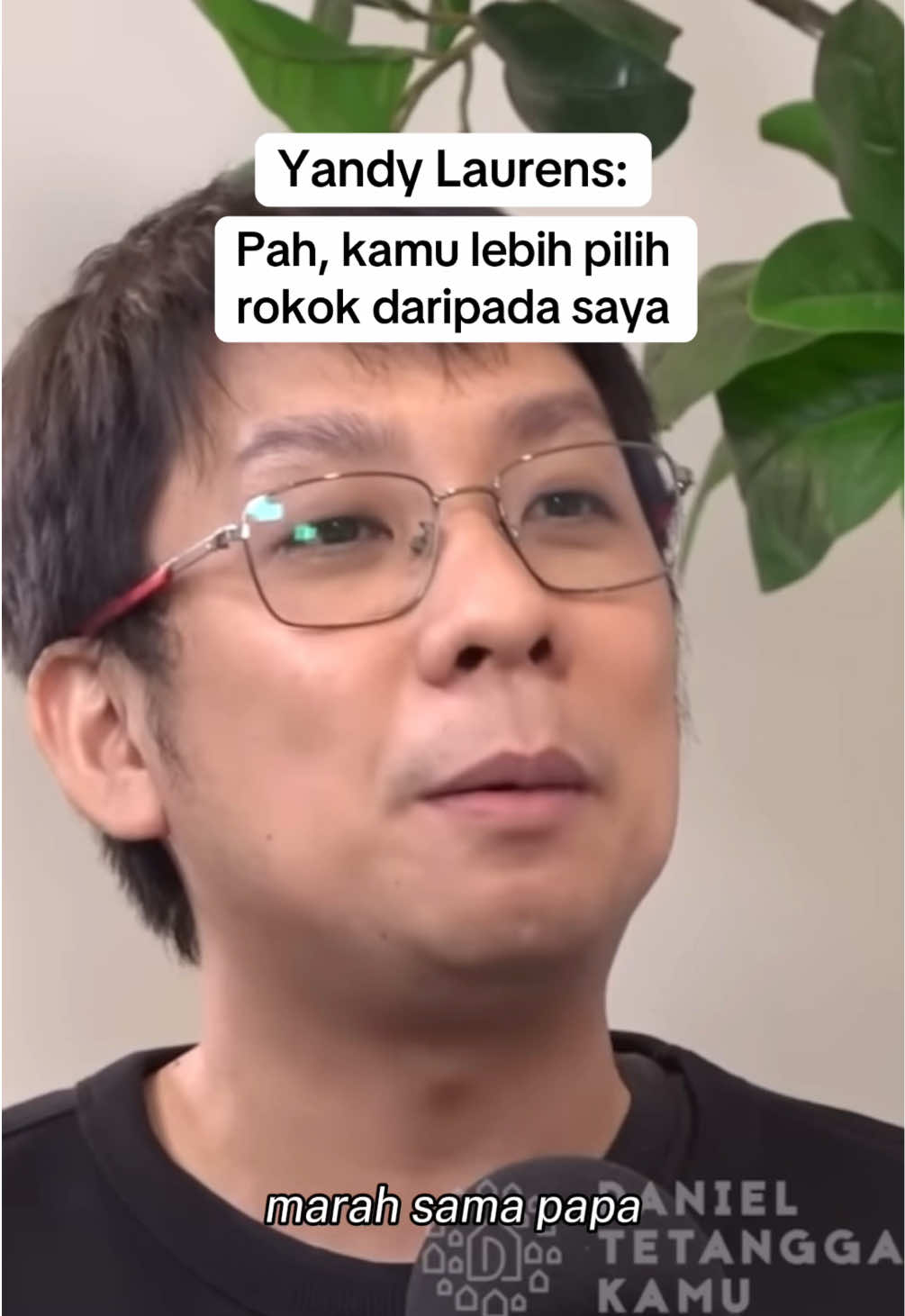 Benar kata Ayah Yandi Laurens, lebih baik rela hidup daripada rela mati demi orang tersayang🥹❤️ Ada yang sudah berhasil berhenti dari rokok atau vape? Jangan sampai anak jadi korban dari keegoisan orang dewasa disekitarnya.