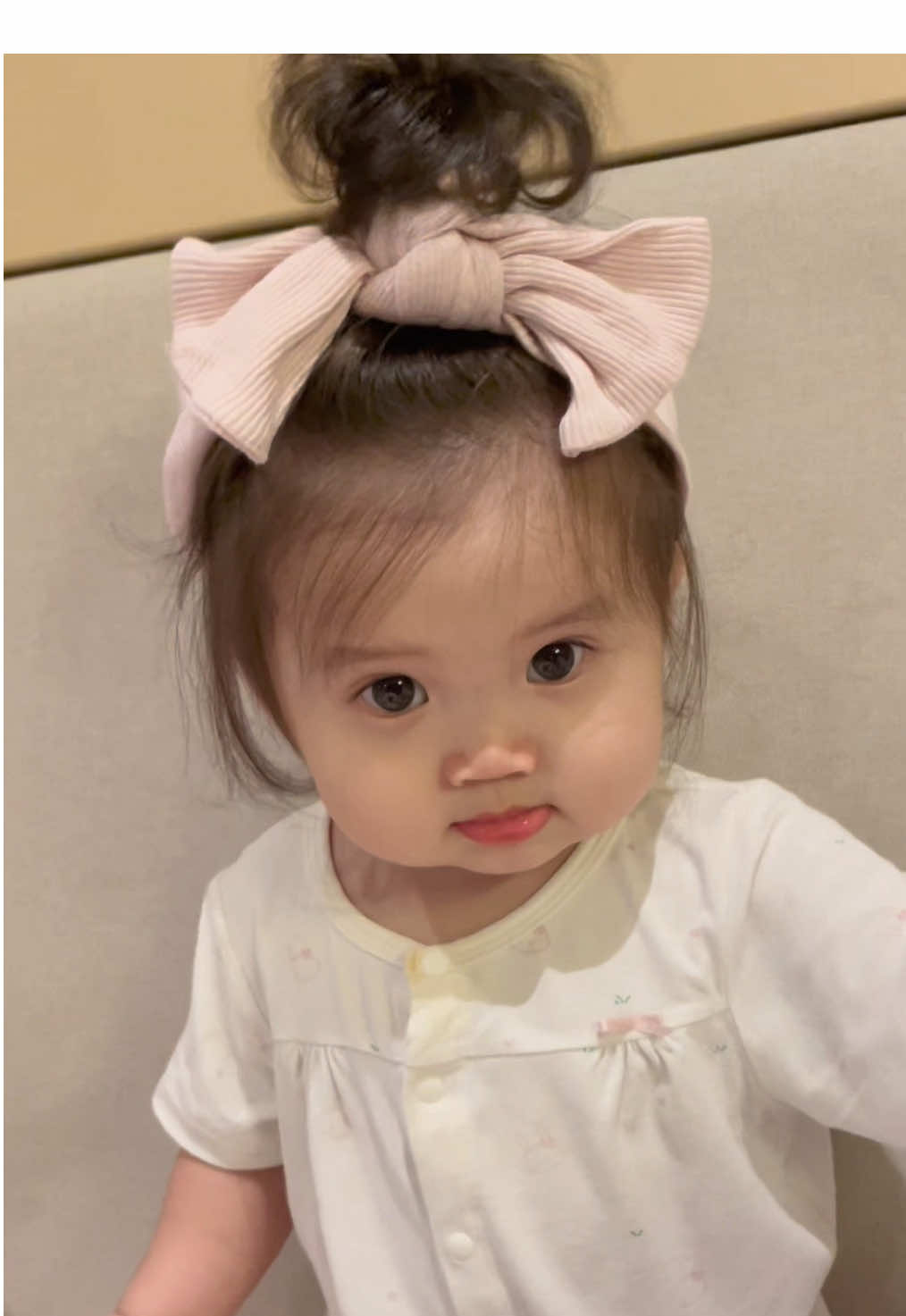 Mê cái style cột tóc cao vs băng đô nơ này quá 😍 #congchuatocmay #sodahyhy #embedethuong #emberong🐉 
