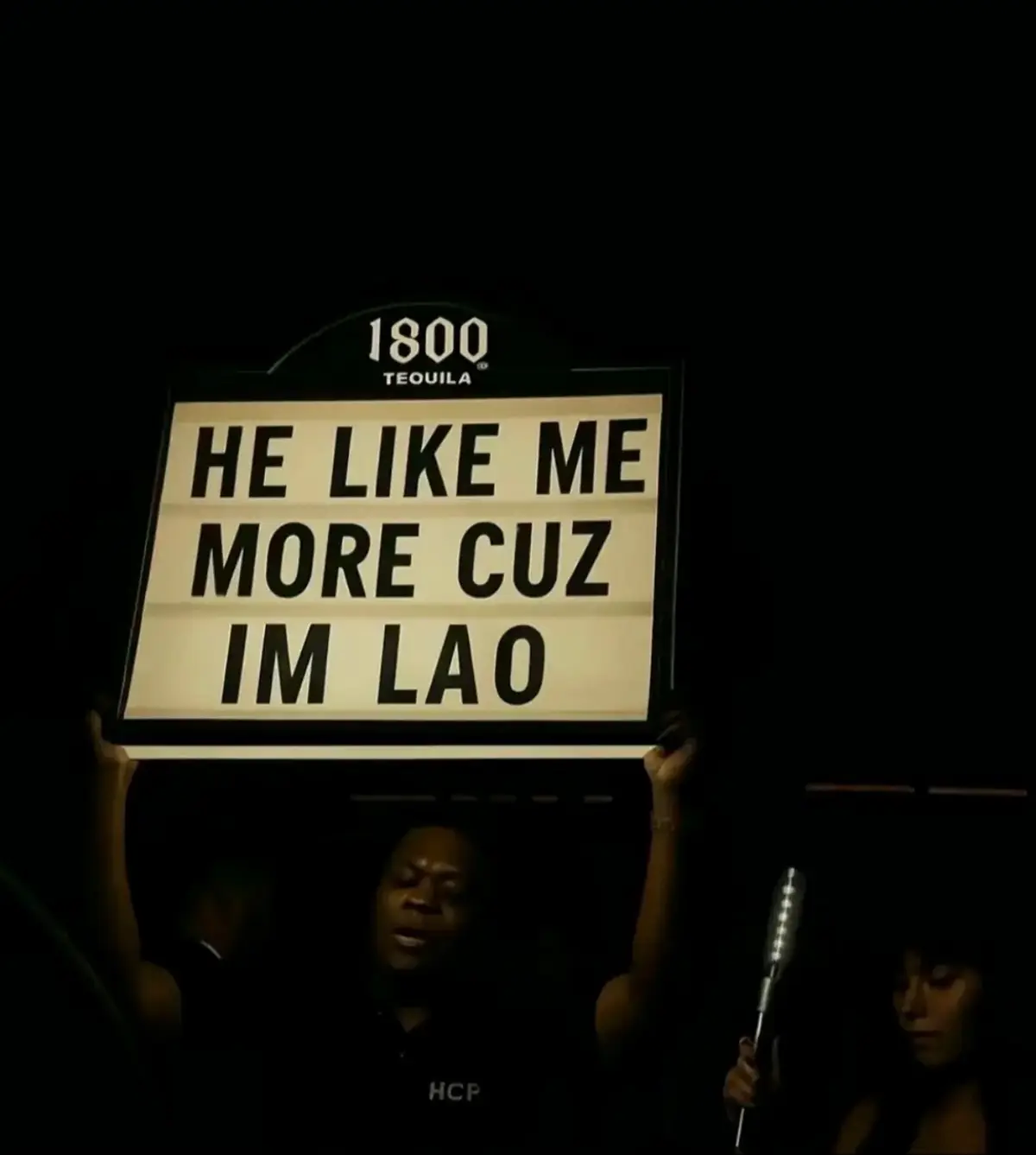 he luvvvv dis hee la berd 🤏