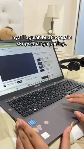 🙂 #foryoupageofficiall #mahasiswaakhir #skripsianslesai #skripsi #fyppppppppppppppppppppppp 