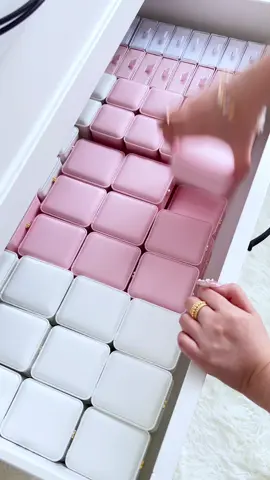 Let’s package Matina’s order🎀 #asmr #asmrpackaging #asmrpacking #packwithme #asmrpackingorders 