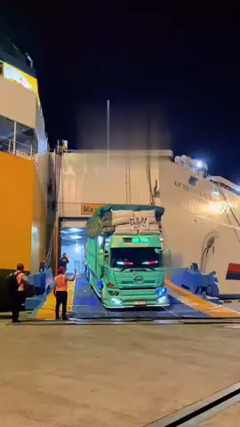 Ms trans 001 #nttpride🏝🔥 #ekspedisiflores #bolakbaliksurabayaflores #maumeregayabebas 