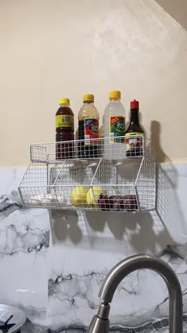 another kitchen essentials reco~ condiments wall organizer 🤍✨ #fyp #condimentsorganizer #kitchenorganizer #wallorganizer #kitchenfinds 