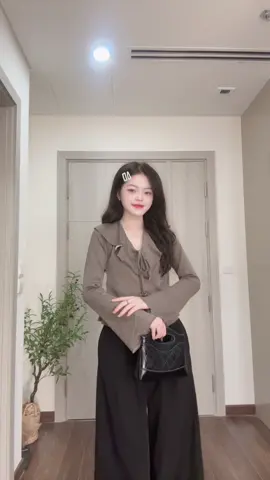 #lanhchanhreview #xuhuong #livehighlights #tiktoklive #aoxinh 