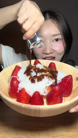 กินตำเส้นเล็กสตอเบอรี่แซ่บๆ น้ำปลาร้านัวมาก #tiktokพากิน #แซ่บทุกสัมผัส #แซ่บสะท้านสไตล์อีสานแท้ #เส้นดีที่ต้องลอง