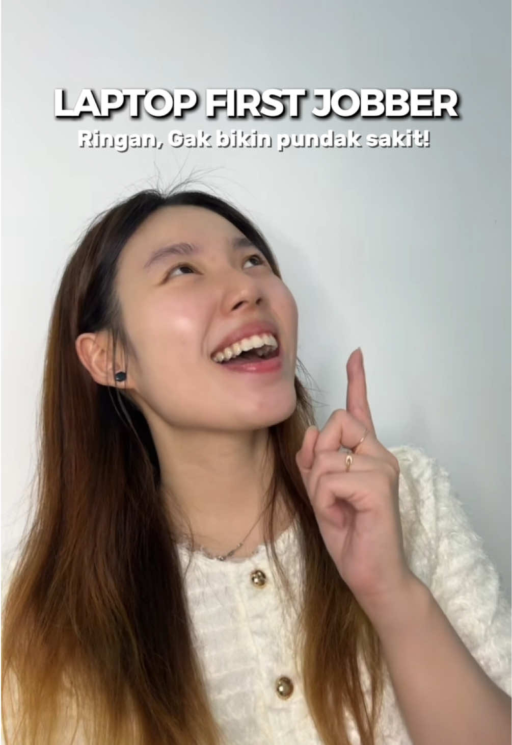 Rekomendasi leptop buat first jobber check✅ Ringan, praktis, dan gak bikin sakit pundak🤩 #ASUS #asusvivobook #laptopasusvivobook 