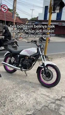 rifuhh jii😩 #rxking #byankerok #teamstrong135👑 #rxkingkuningan #2stroke #fyp #fypage #foryou 