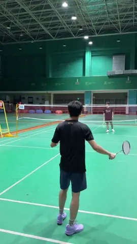 Kỹ thuật chặt cầu #badminton #caulong #badmintonun #badmintontiktok #caulongphongtrao 