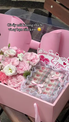 Món quà 20/10 mà cô gái nào cũng thích #happywomensday #tiembanhchamii #viralvideo #20_10 #quoctephunu 
