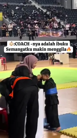 👶🏻:selagi ada ibu di sampingku,ku hadapi semua lawanku💪🏻. #fyp #silat #pshtpusatmadiun #masukberanda #fypage 