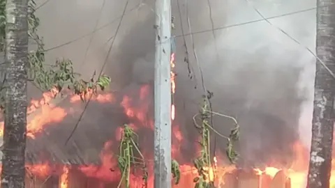 কাশীরাম ৪ নং ওয়ার্ড ছোট টেরা নি ভয়াবহ আগুন 