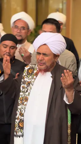 Al ‘Allamah Al Musnid Al Murobbi Habibana AlHabib Umar Bin Muhammad Bin Salim Bin Hafidz❤️ #rehlahdakwah #maulidakbar #terengganuberselawat2025 #fypシ #صلوا_على_الحبيب_المصطفى 