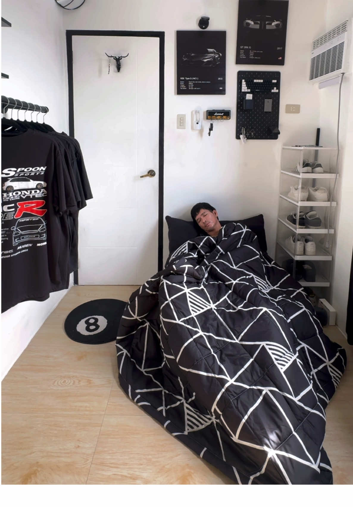 Ang kapal ng comforter na ito pwedi ring higaan #comforter #blanket #fyp 