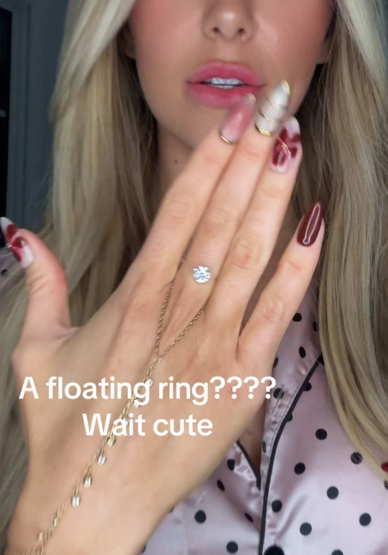 I love unique jewelry! This ring will be so fun to add to my collection to style! I think it’ll be a great piece to mix with some other pretty rings I have! #uniquejewelry #uniquejewelrydesign #floatingring #diamondring #invisiblering 