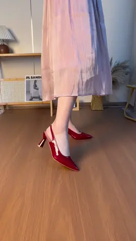#heeledshoes #women #TikTokFashion #womenshoes #shoeswithheels 