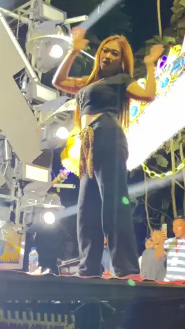 jan asyik kak @cacadewiofficialreal #vidiotrending #fouryoupage #tulungagung24jam #idolatiktok #lewatberandafyp #hobbyhoreg_official 