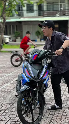 Ní nói gì nghe hông rõ kkk #xh #rs150rvietnam🇻🇳official #nghiale0610 #xuhuong #rs150malaysia_oficial🇲🇾 