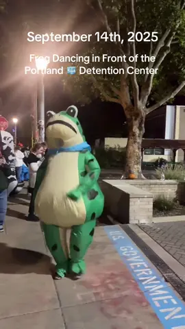 Frog dancing outside the Portland 🧊 Detention Center. Welcome to our music festival! #portlandmusicfestival #peacefulprotest #chachaslide #icetok #warravagedportland 