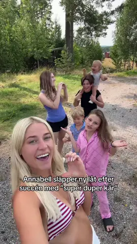 Min 9 årliga lillasyster släpper ”kissekatt” 😽 håll i er 