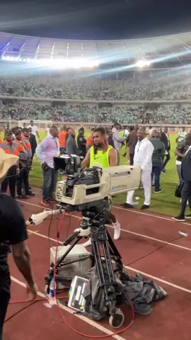 🔥❤️ PURE CLASS FROM IWOBI! 🇳🇬✨ After Nigeria’s 4-0 demolition of Benin in Uyo, Super Eagles and Fulham star Alex Iwobi gave fans a moment to remember, tossing his boots into the crowd as he walked off the pitch! 👟💨 The former Arsenal man was all smiles as supporters went wild, celebrating both the massive win and his heartfelt gesture. 💚🤍 That’s how you connect with your fans, passion, pride, and pure love for the game! 🙌🔥 #AlexIwobi #SuperEagles #NaijaSpirit #UyoVibes #Nigeria4Benin0   Video: FearGod Sports