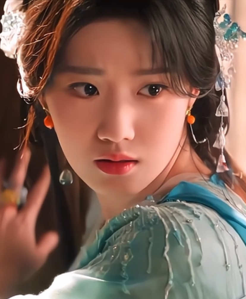 He was shown his true form.#loveintheclouds #luyuxiao #houminghao 