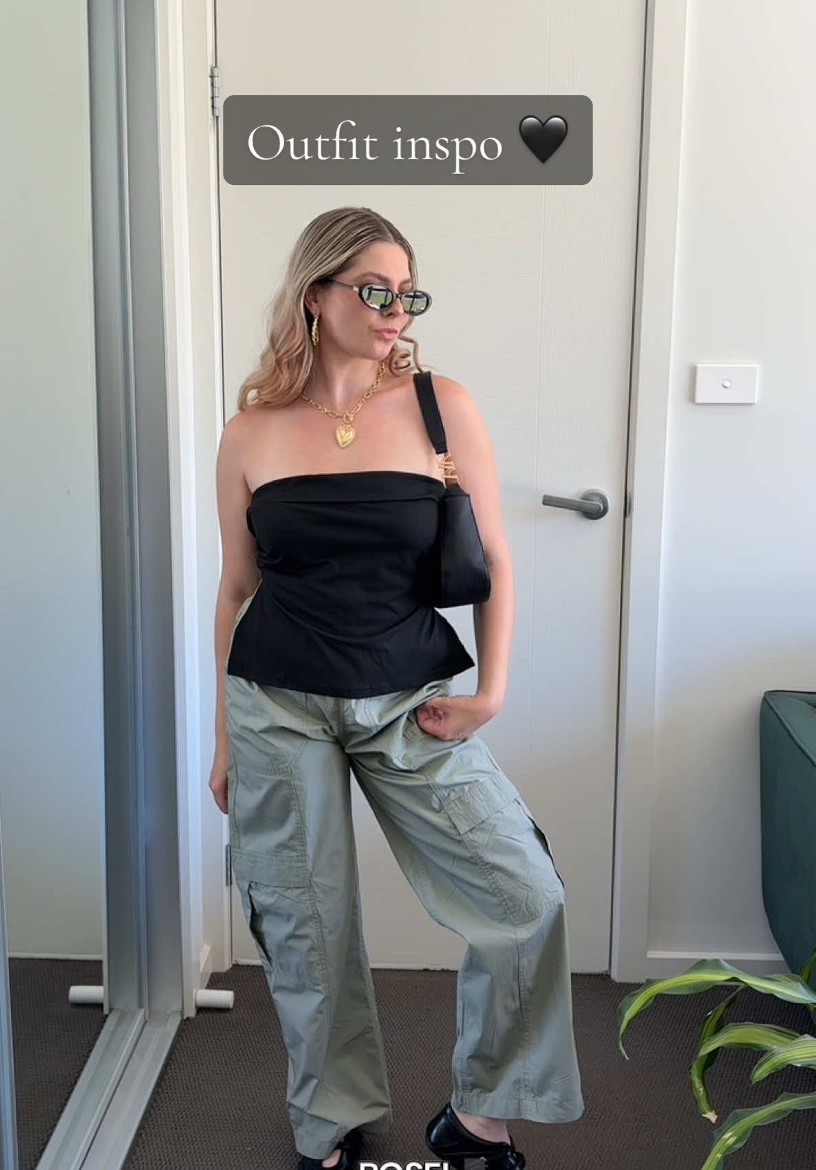 Outfit inspo  GRWM for my hairdresser appointment 🪞because good hair days start with a good outfit 🖤 #outfitinspo #grwm #OOTD #fashiontok #haircut 