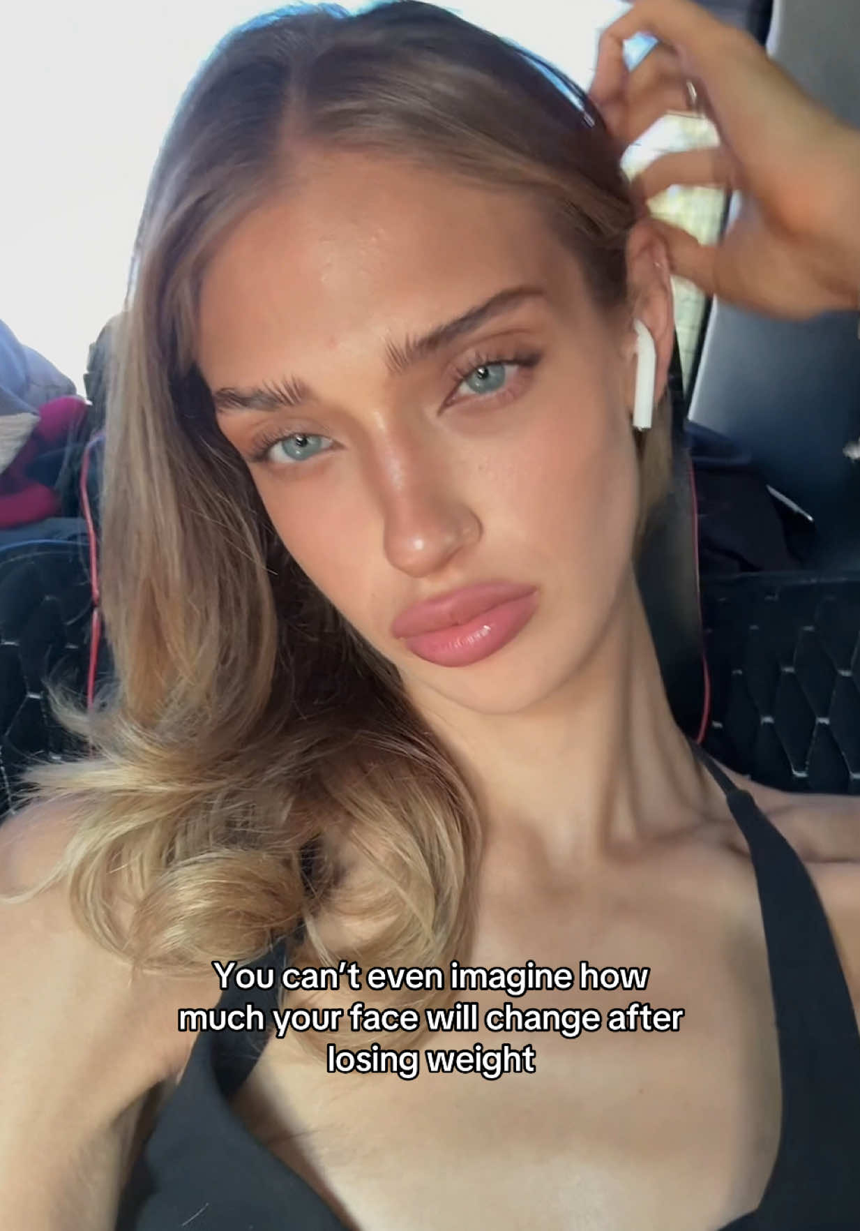 And no, I didn’t get any plastic surgery, just –33 kg and 3 years apart #recommendations #fur #fypシ゚ #on #GlowUp 