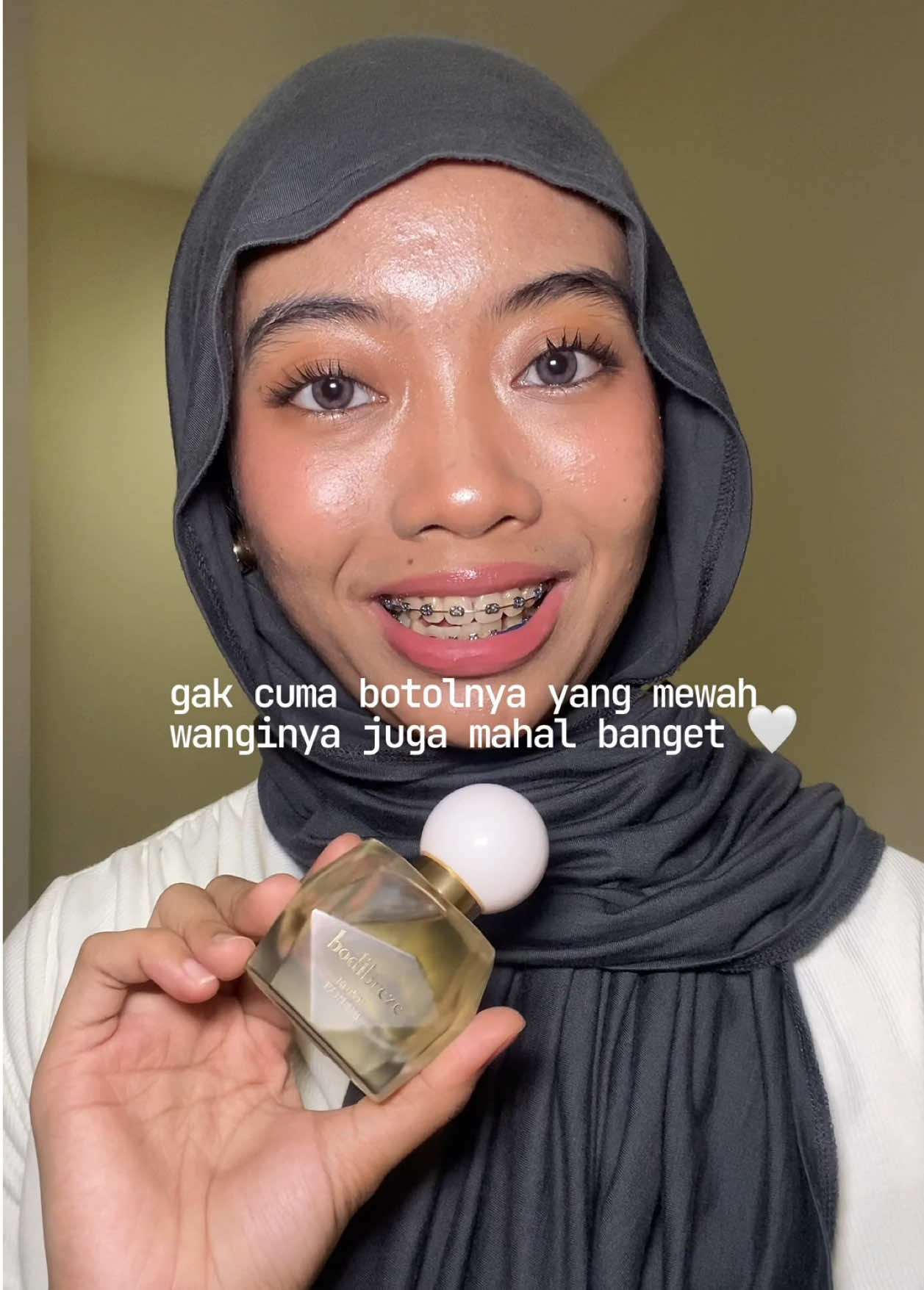 kemarin liat alyssa daguise pakai bodibreze edith juga dan ternyata beneran cakep wanginya 😫🤍  #bodibreze #perfume #edp 