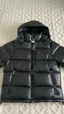 A must-have for winter✅📦🚀#fyp#recommed #jacket #winteroutfit#puffer 