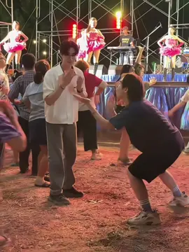 สเต้ปเพิ่น562626( #firstone_wnk )