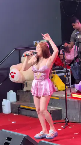 @paola 🥰 #sondelduke #parati #Viral #fyp #concierto es 