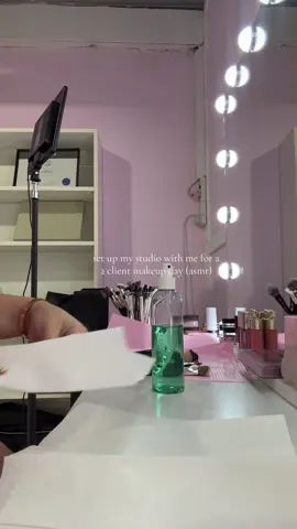 i bet u can’t guess what my fav colour is 🤭 #makeup #asmr #mua #CleanTok 