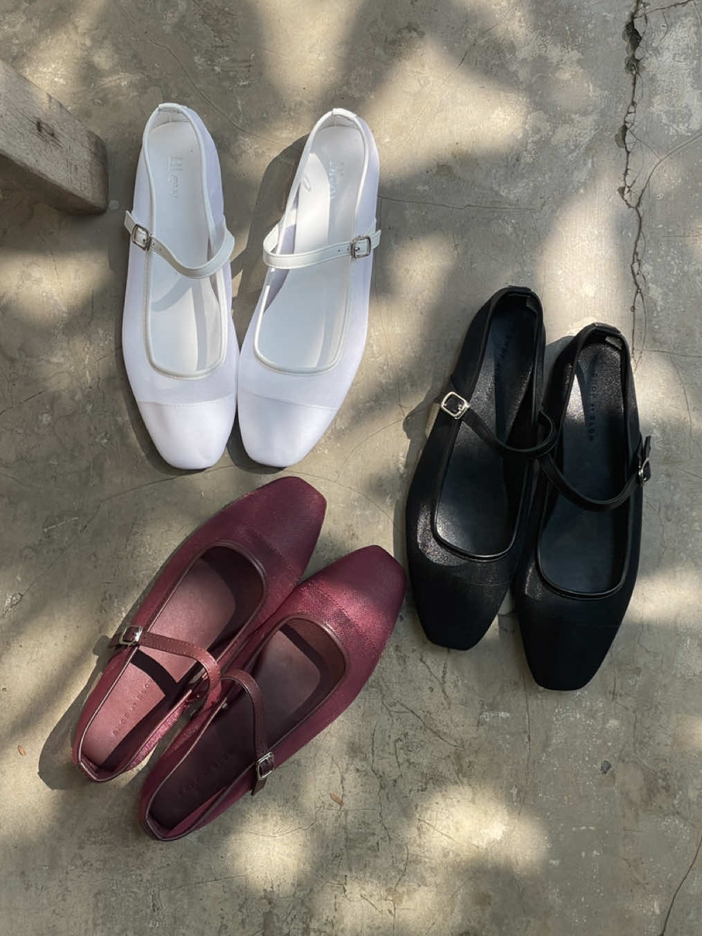 Because ur feet deserve to breathe beautifully 👀✨