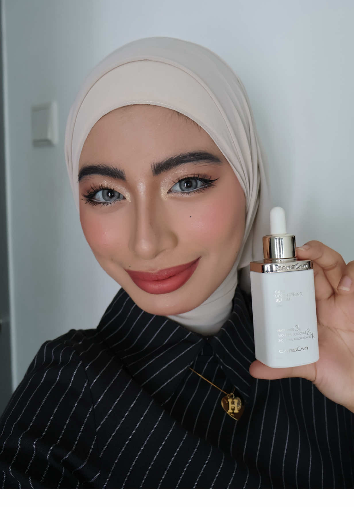 i dh pkai and try selama seminggu sblom i share dkt korang😭 srs korang kene try skin brightening serum from @Carslanmy ni! mmng menjadi dkt skin i 😍 #carslanmy #carslanserum  #brighteningserum #7dayschallenge#skintok