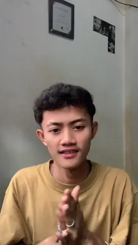 😭