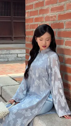 Áo dài thiết kế Bình Phong - Thương hiệu Soho Tĩnh Mộc #sohotinhmoc #aodaivietnam #aodaicachtan #aodaitruyenthong #trending 