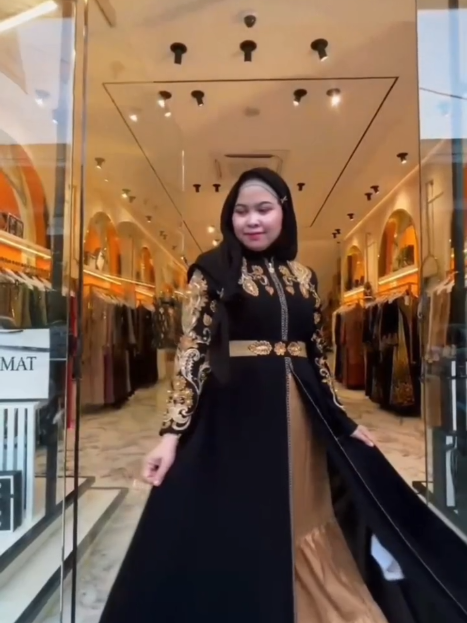 A3012 (Ornabel Jardin Abaya) Rp 2.899.000 ready 2 warna  Black🖤 White🤍 untuk pemesanan & info lebih lanjut silahkan contact 0877.3330.0120 ya bunda♥️ #hikmat#abayafashion#fyp 