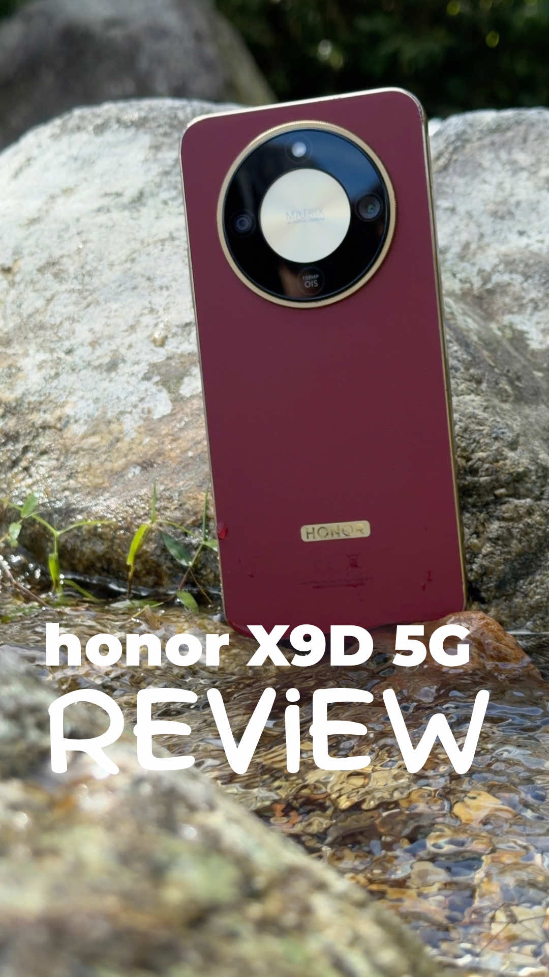 Phone ni aku jatuh dalam sungai pun tak apa 😳🔥 HONOR X9d ni ada IP69K, tahap paling tinggi — boleh tahan air panas, pasir, sampai jatuh 2.5 meter pun steady! Bateri 8,300mAh, screen terang gila 6000 nits, kamera 108MP. Confirm tough luar dalam 💪📱 @HONOR Malaysia  #HONORX9d #honormalaysia 