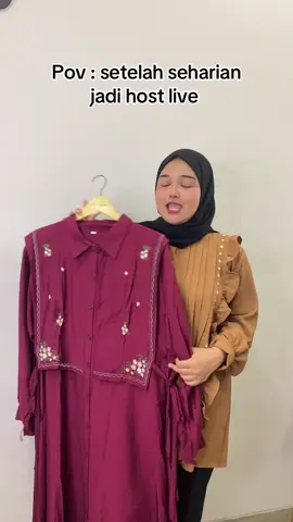 Host live lain sama ngga ?🤭 #belilokal #fypage #myplussize #povstories 