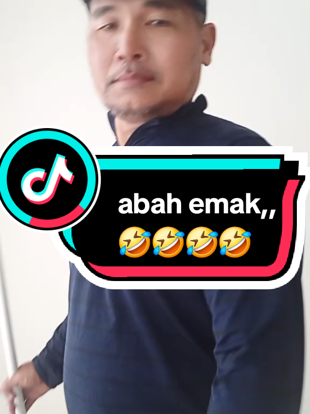 tenang sayang, saya cuma g1la ngonten bukan gila 1stri orang,,🤣🤣 #lucu #tiktokviral #fyp #lucungakak #videoviral 