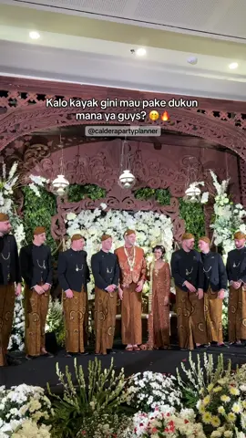Bisa pake dukun mana ini? Spill guys🤭🤣 #weddingtiktok #weddingplanning #weddingorganizer #fypシ #fypシ゚viral 