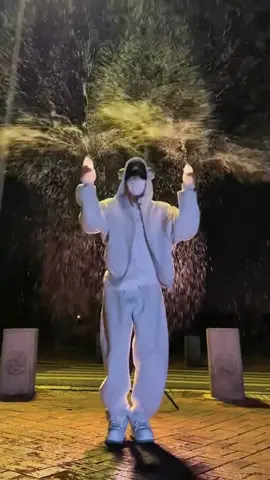 Lovely dance, I can dance too. #dance #fpy #handsome 