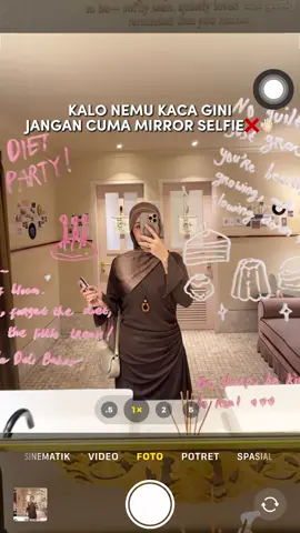 Biar gak mirror selfie terus kalo ketemu kaca, cobain deh tips foto ini📸