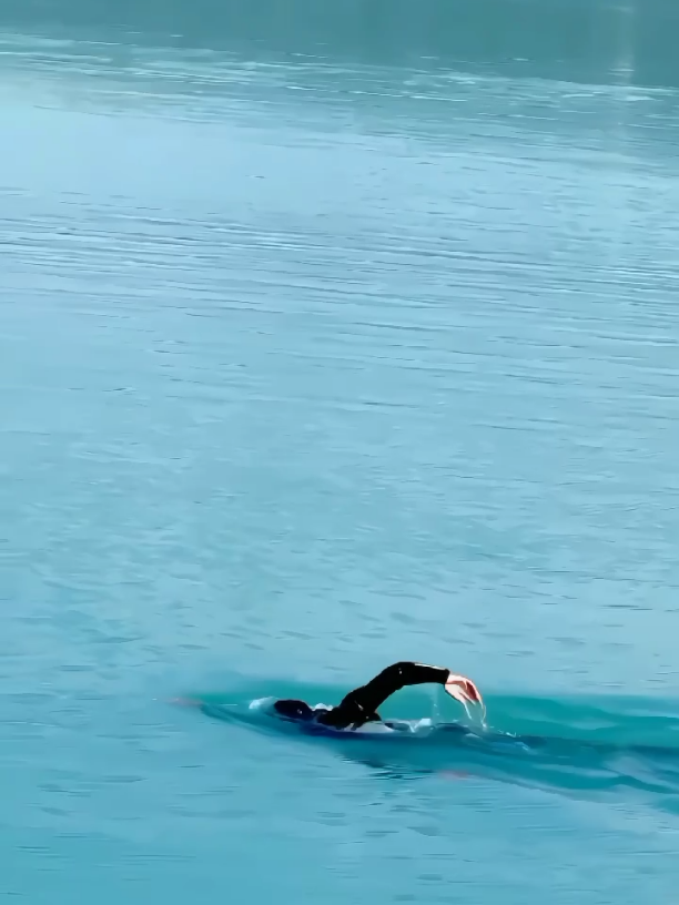 Guess swim 🏊🤔🤷‍♂️ Repost must 💙👈 #foryou #tarbeladam #swimming #ukaccount #beautyofswabi @Beauty_Of_Swabi 💫 