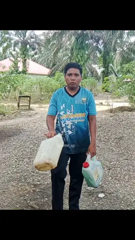 Tersinggung 🤣🤣🤣...  #videokomedi #vidiokomedilucu #videolucu #komedidusun #lawakdusun 