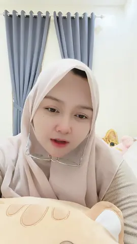 jangan jauh dari hati 🥰