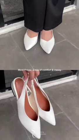 Percayalahh clean white kaya gini tuh bikin level up look kalian✨🥹🫶🏻  #sepasangcollection #temansepasang #wearsepasang 