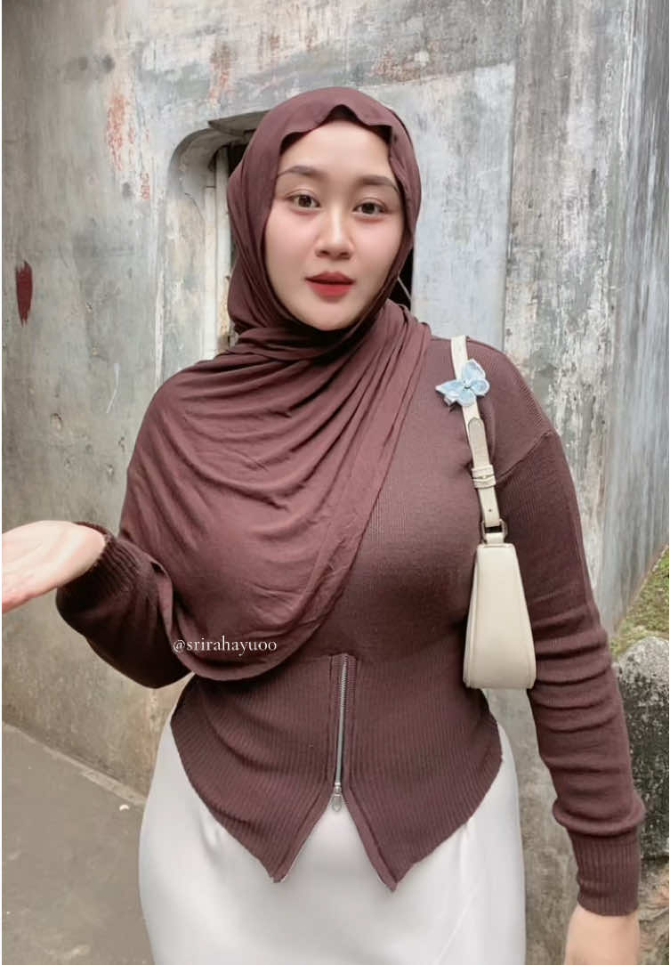 punya rajut lucuu, tapi murceee 🤫